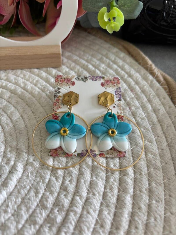 BOUCLES D'OREILLES