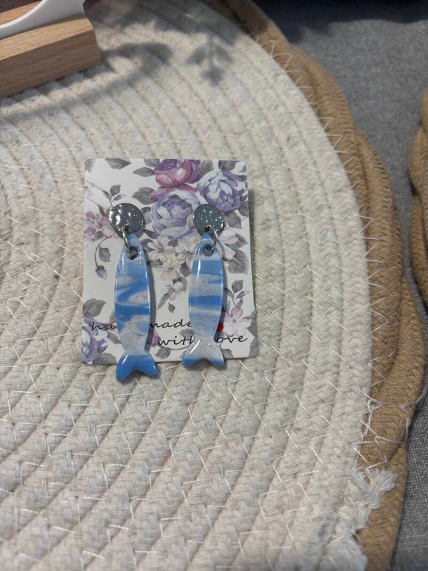 BOUCLES D'OREILLES
