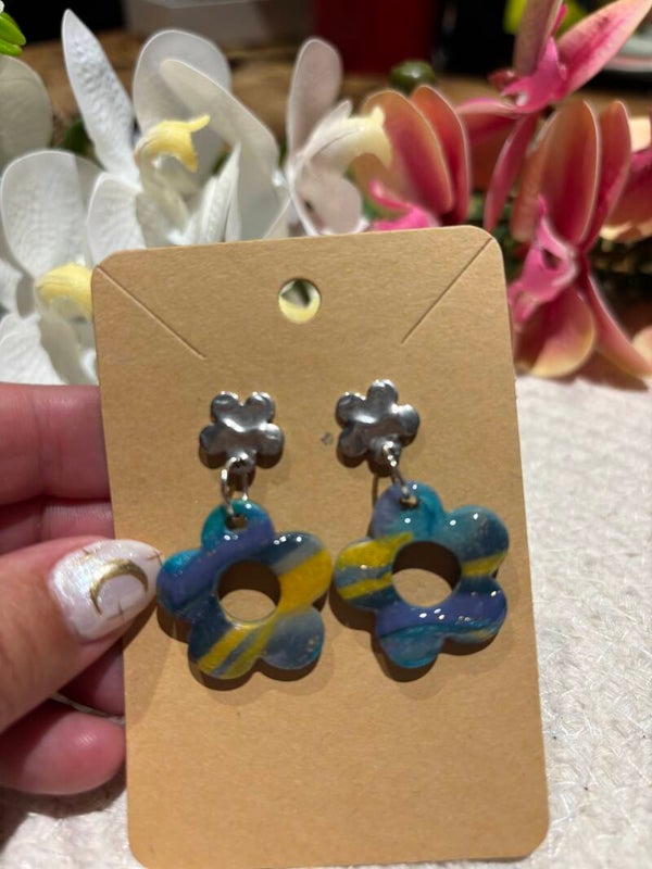 BOUCLES D'OREILLES