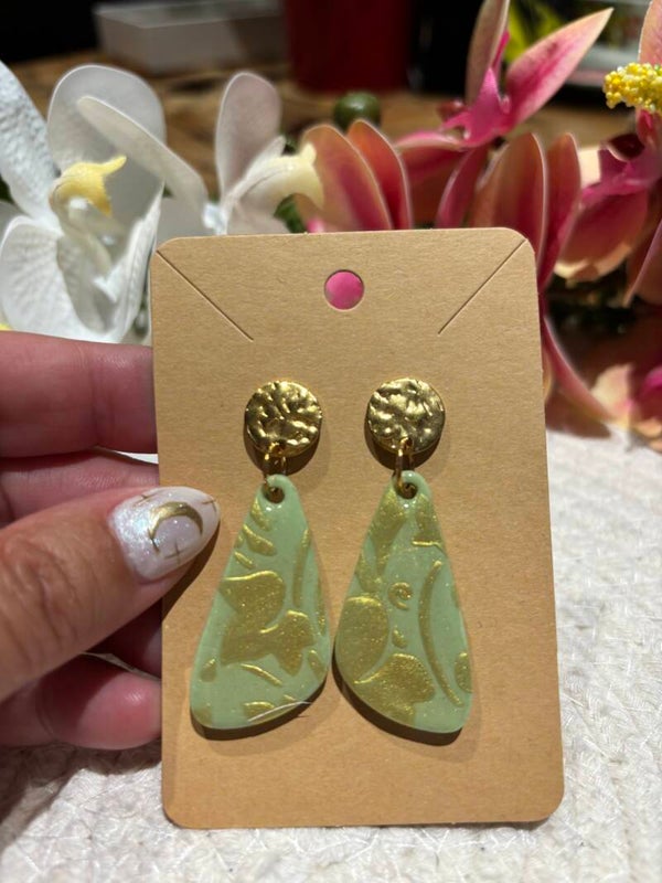BOUCLES D'OREILLES