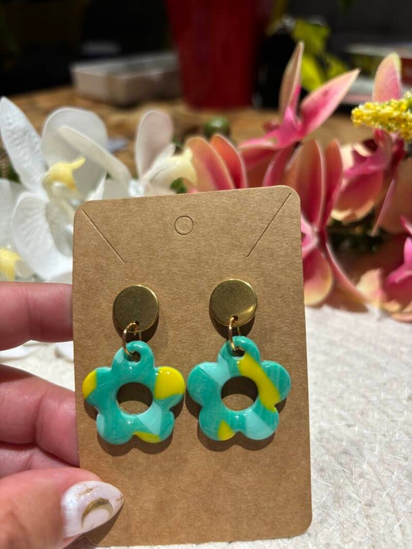 BOUCLES D'OREILLES