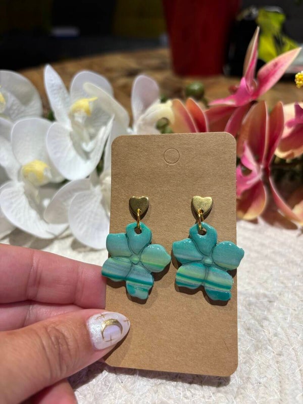 BOUCLES D'OREILLES