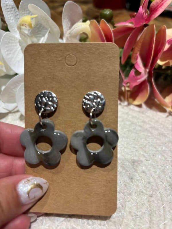 BOUCLES D'OREILLES