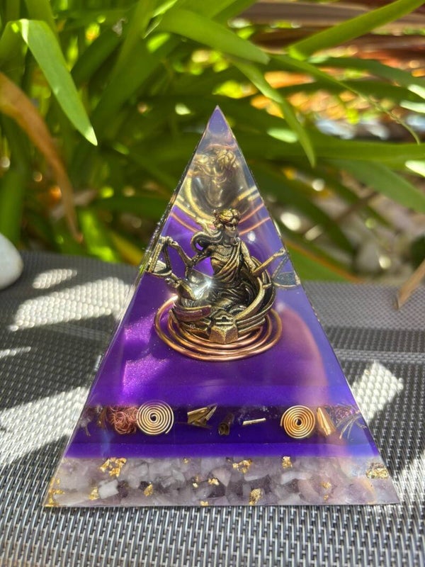 Pyramide Éveil de la Balance