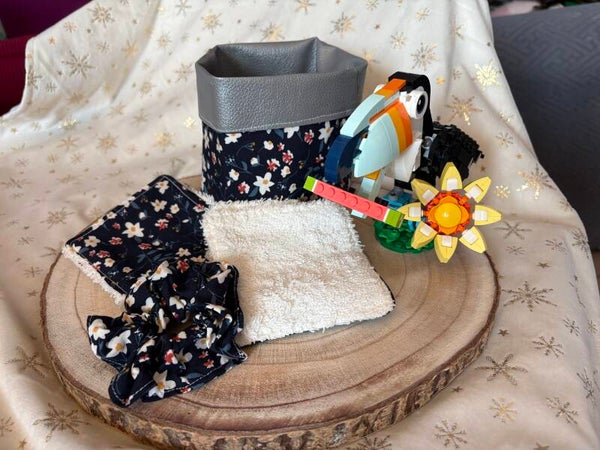 Pochette de lingettes démaquillantes réutilisables avec chouchou assorti