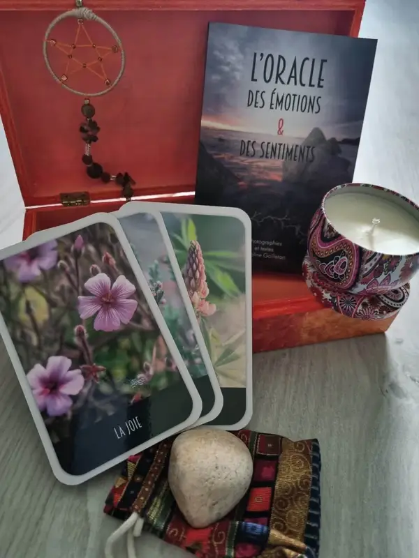 Coffret Divinatoire Artisanal – Oracle complet fait main en France 🔮