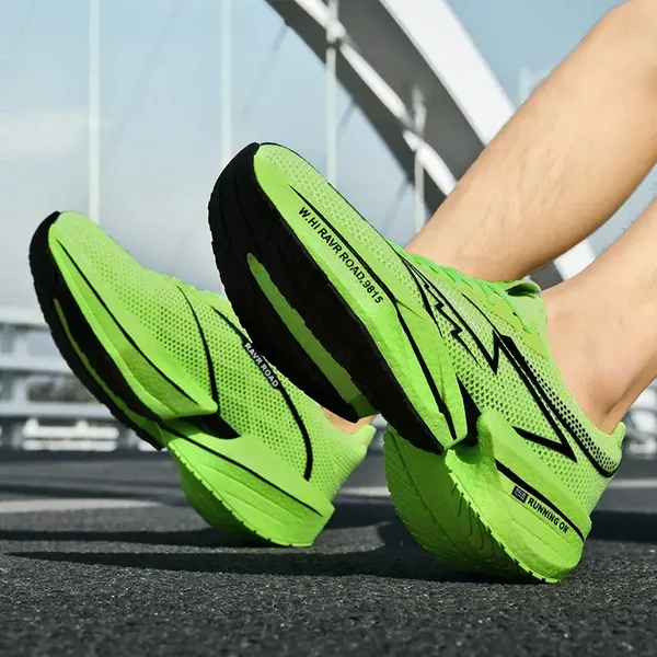 Chaussures professionnelles  en carbone