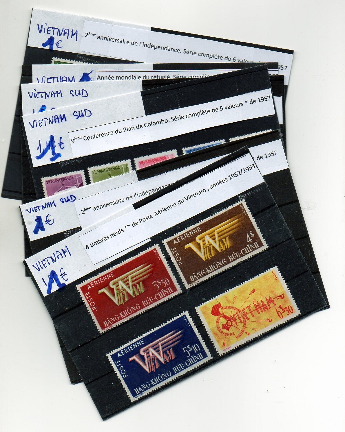 VIETNAM / 1952 - 1960 / 35 TIMBRES NEUFS**