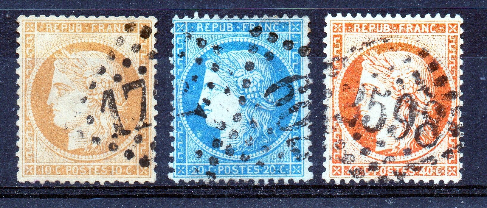 ÉMISSION DU SIÈGE DE PARIS / LES TROIS TIMBRES / TB