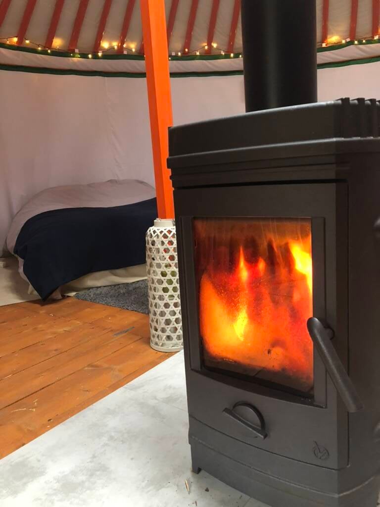 Yourte Volcans Poêle à bois