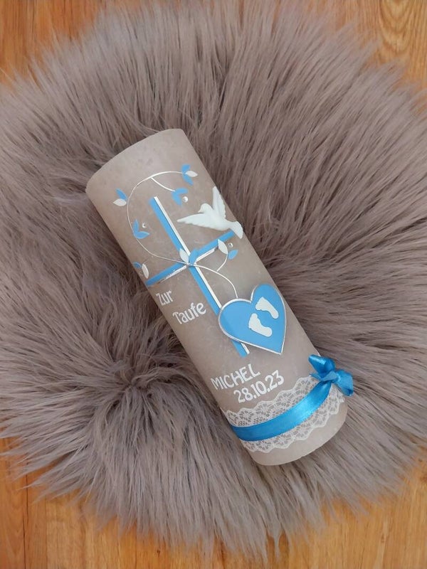 Taufkerze junge Rustik personalisiert ,,Kreuz mit Herz in blau"