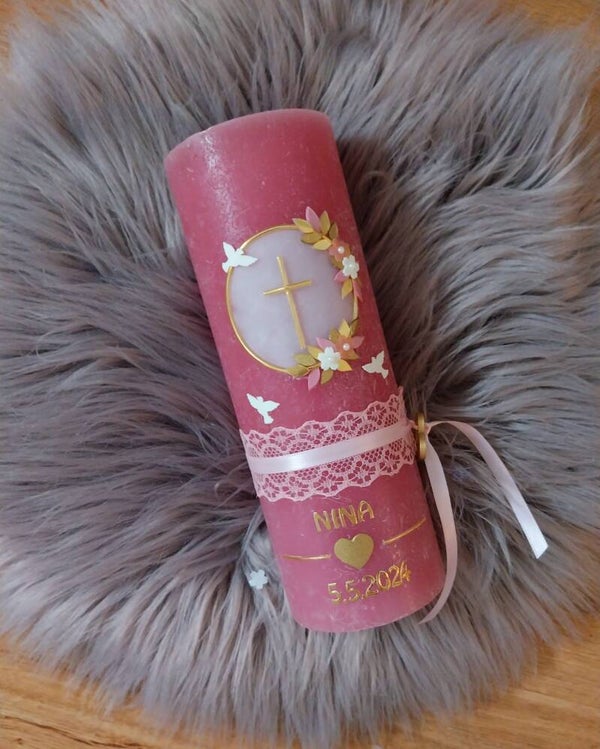 Taufkerze Mädchen rustik ,,Kranz mit Kreuz und Blumen"
