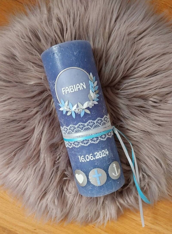 Taufkerze Mädchen/Junge Rustik blau mit Kranz