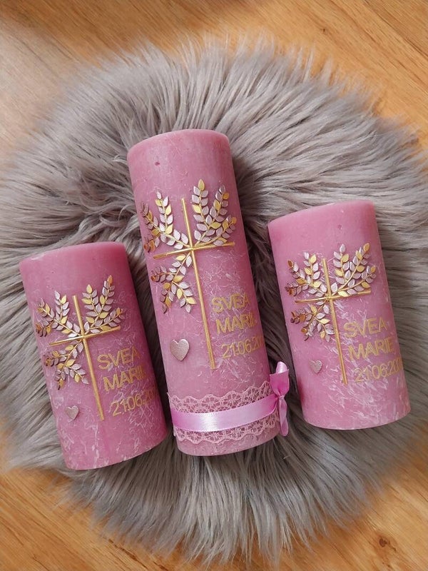 Taufkerze Mädchen Rustik rosa personalisiert und mit Spruch ,,Lebensbaum gold lila''
