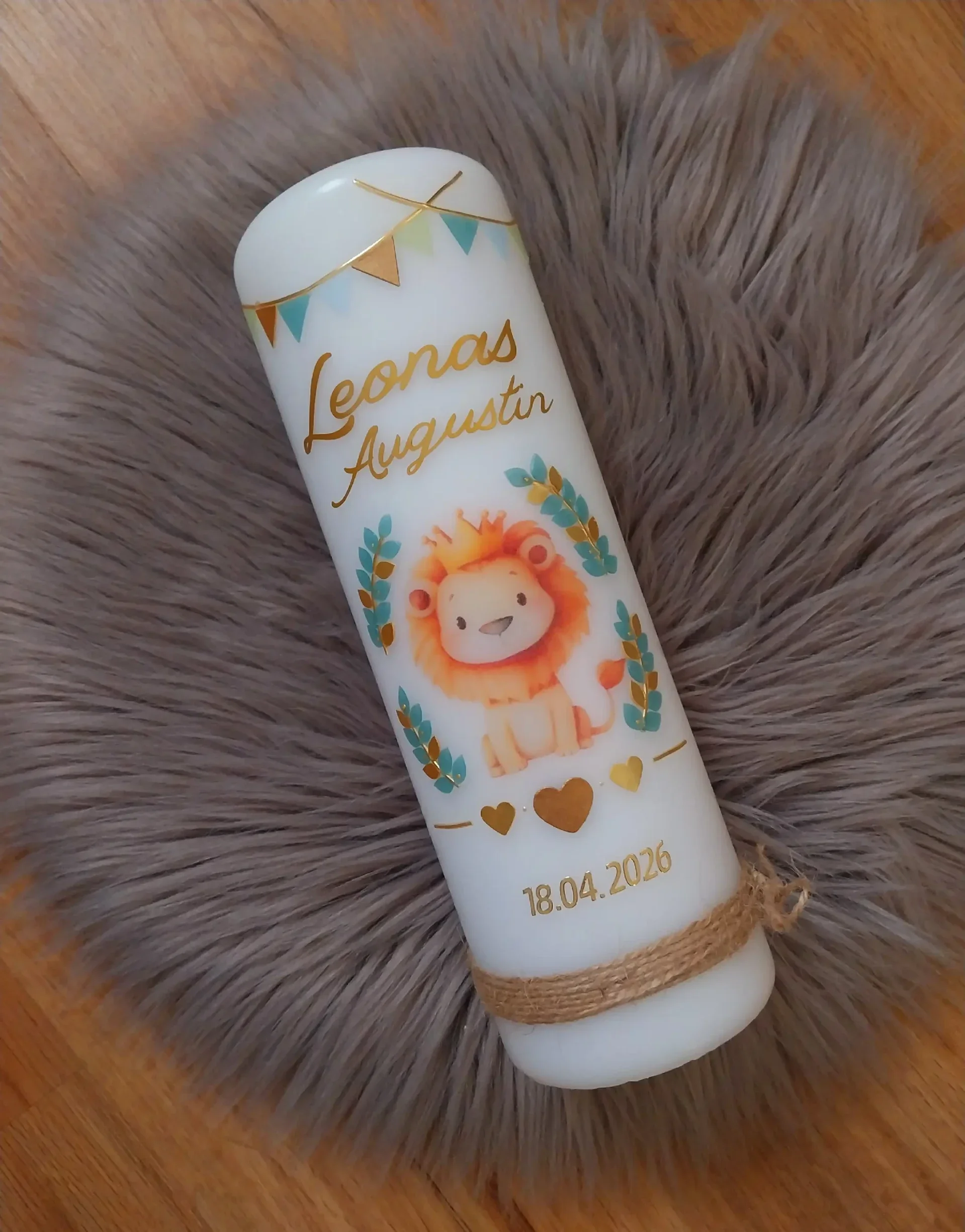 Taufkerze Mädchen/Junge personlisiert, Taufspruch ,,Löwe"