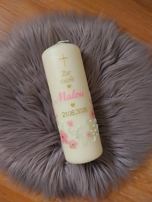 Taufkerze Mädchen personalisiert ,,Blumen mit Kreuz Vintage-Design"