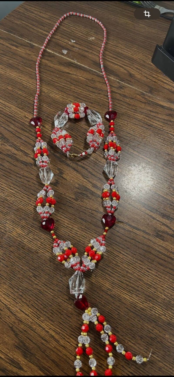 Juego de collar y Ilde