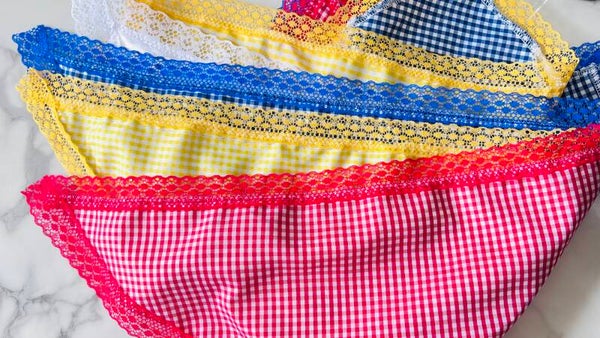 Quillas de diferentes colores