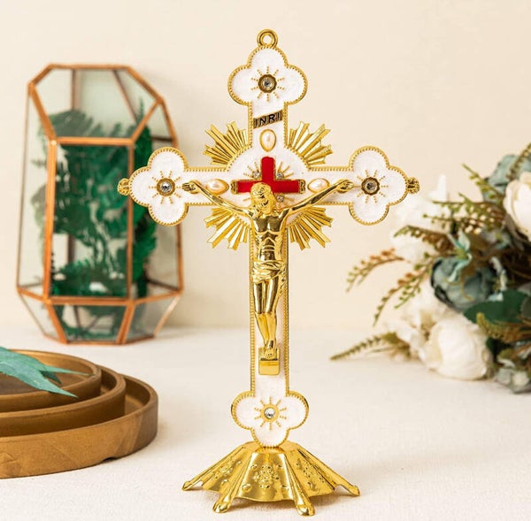 Crucifijo, cruz de metal para mesa