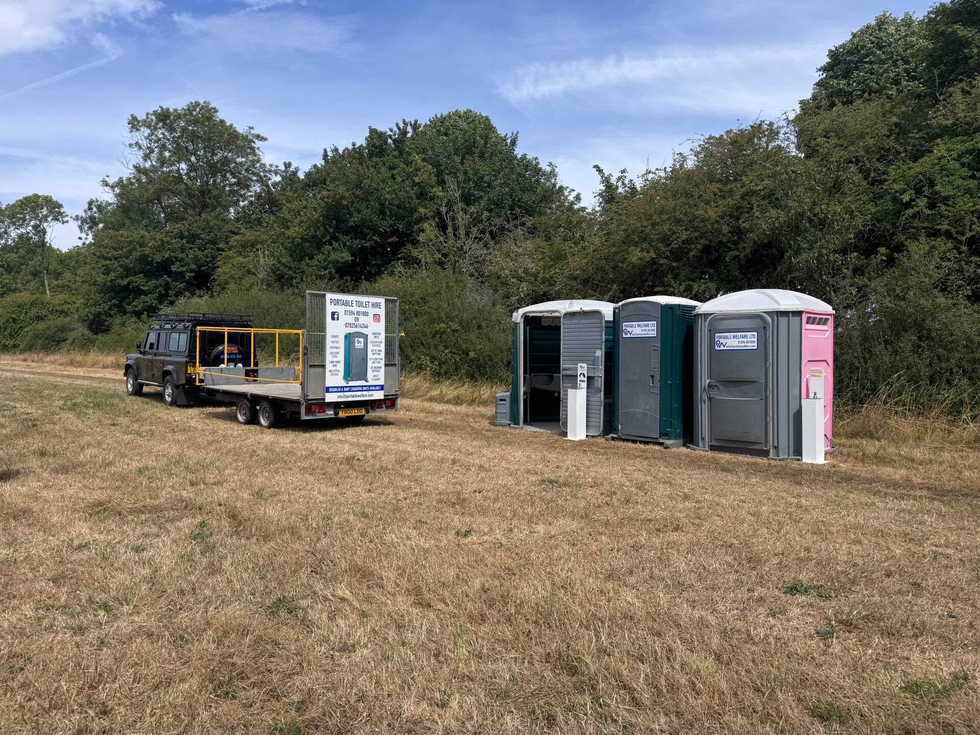 truck-and-toilets-standard-6niqrx.jpg