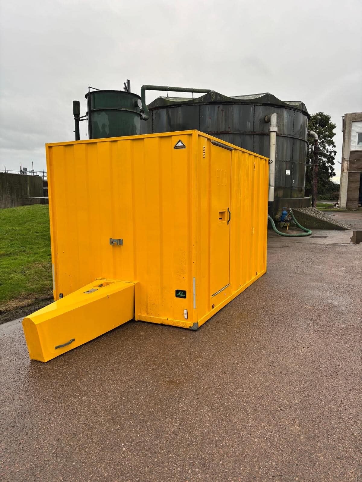 wefare-unit-1-standard-1zy2ir.jpg