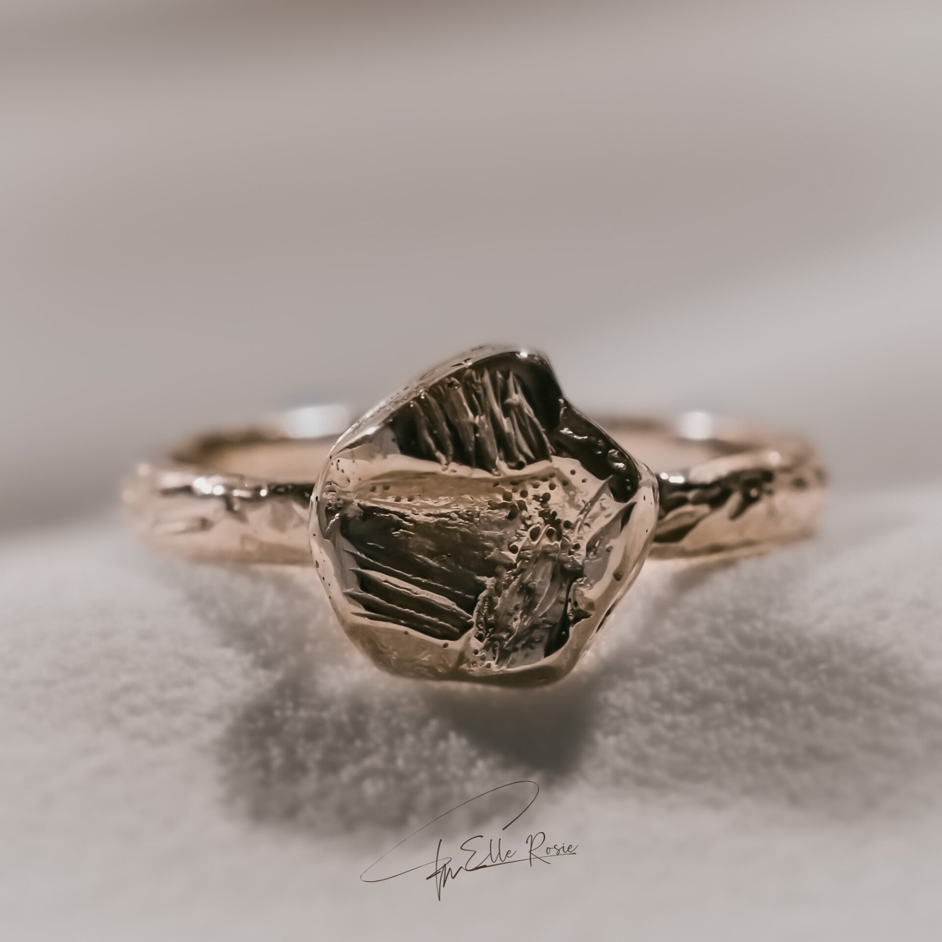 Ellie (ring organische band)