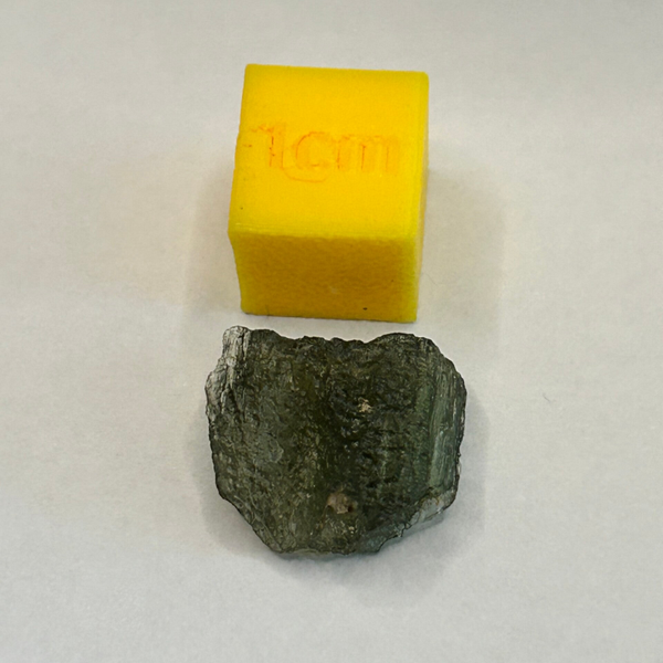 0.84g Moldavite