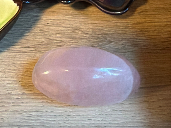 Rose Quartz Palmstone