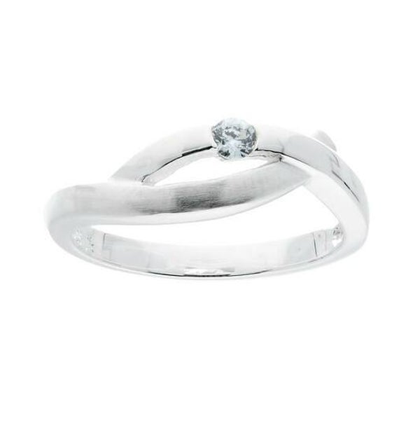 Zilveren ring met omarmend ontwerp