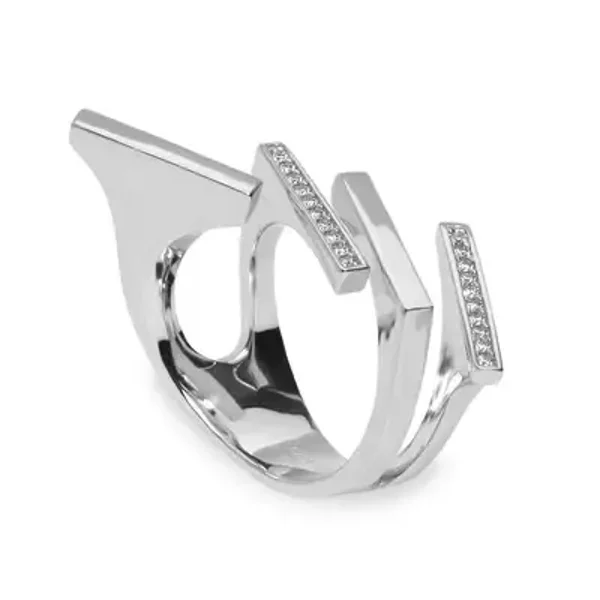 Strakke ring met trapsgewijze delen