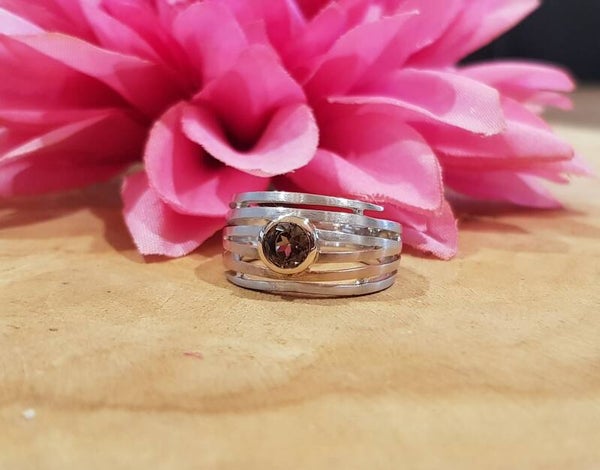 Zilveren ring met rosé en rooktopaas