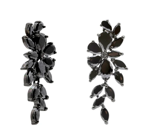 Elegante oorbellen met zwarte zirconia's