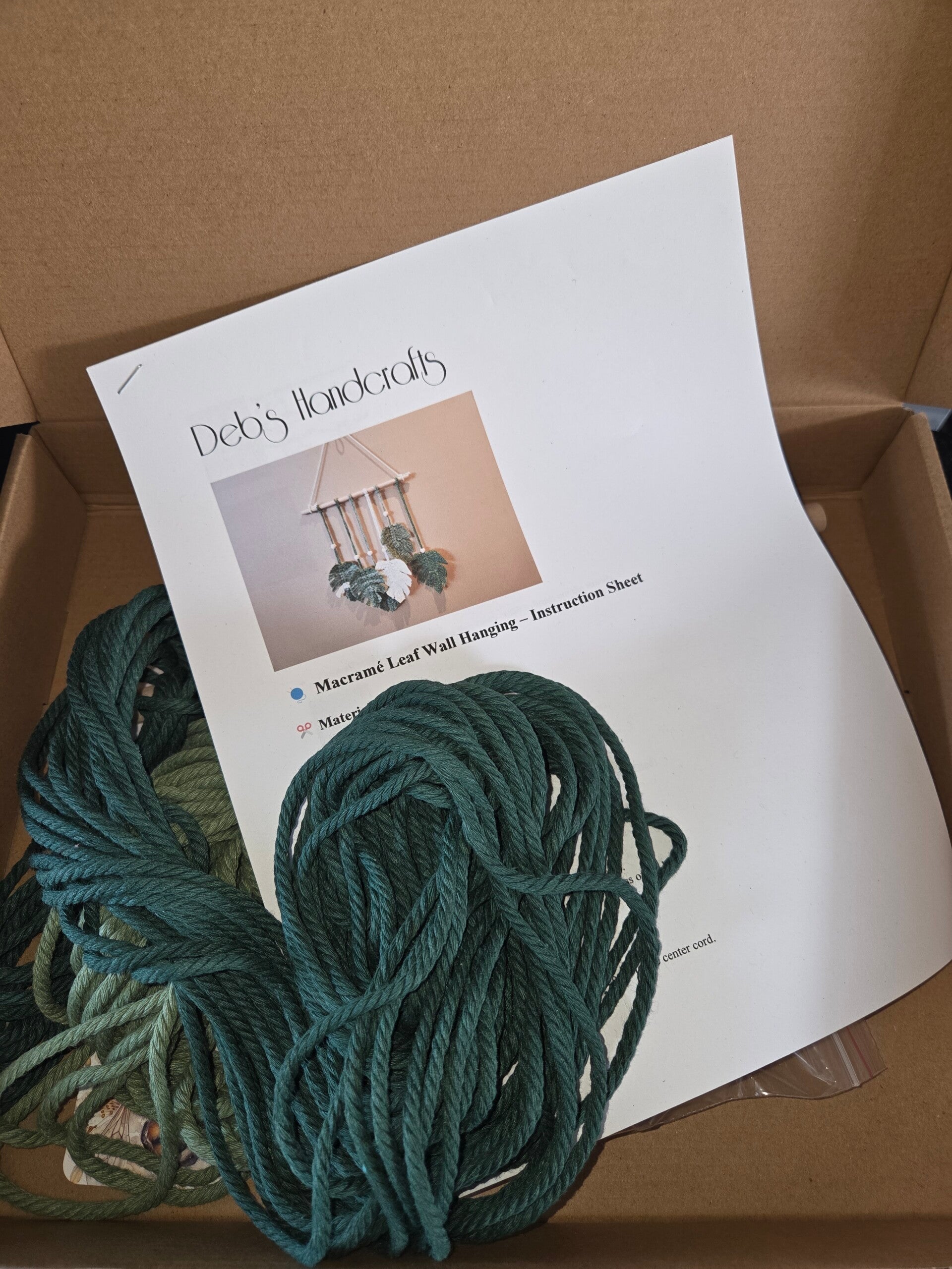 Macrame leaf wall hanging kit