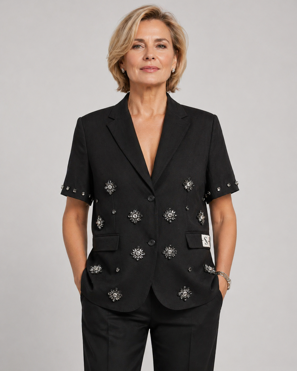 Margreth Short Blazer