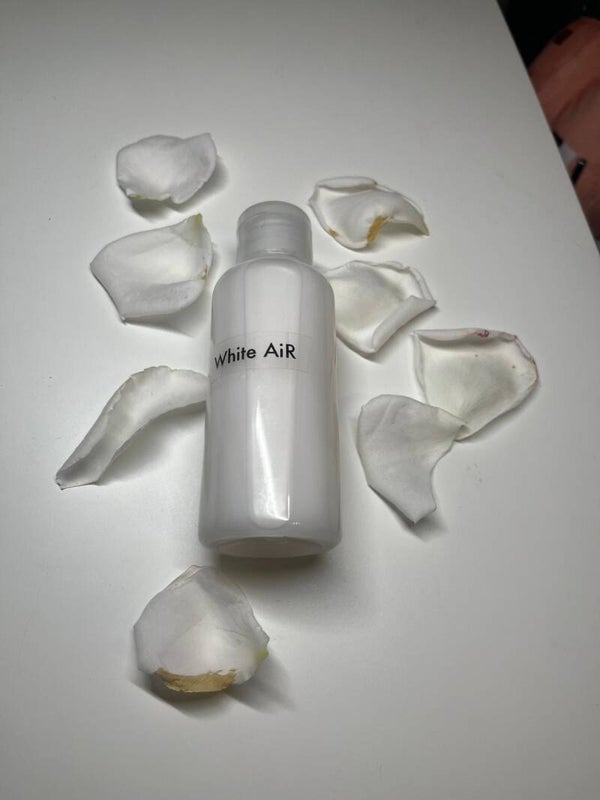 White AiR