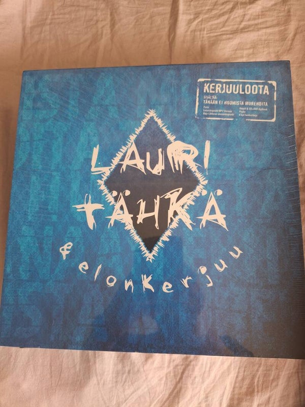 Lauri Tähkä ja Elonkerjuu, kerjuuloota. 2009.