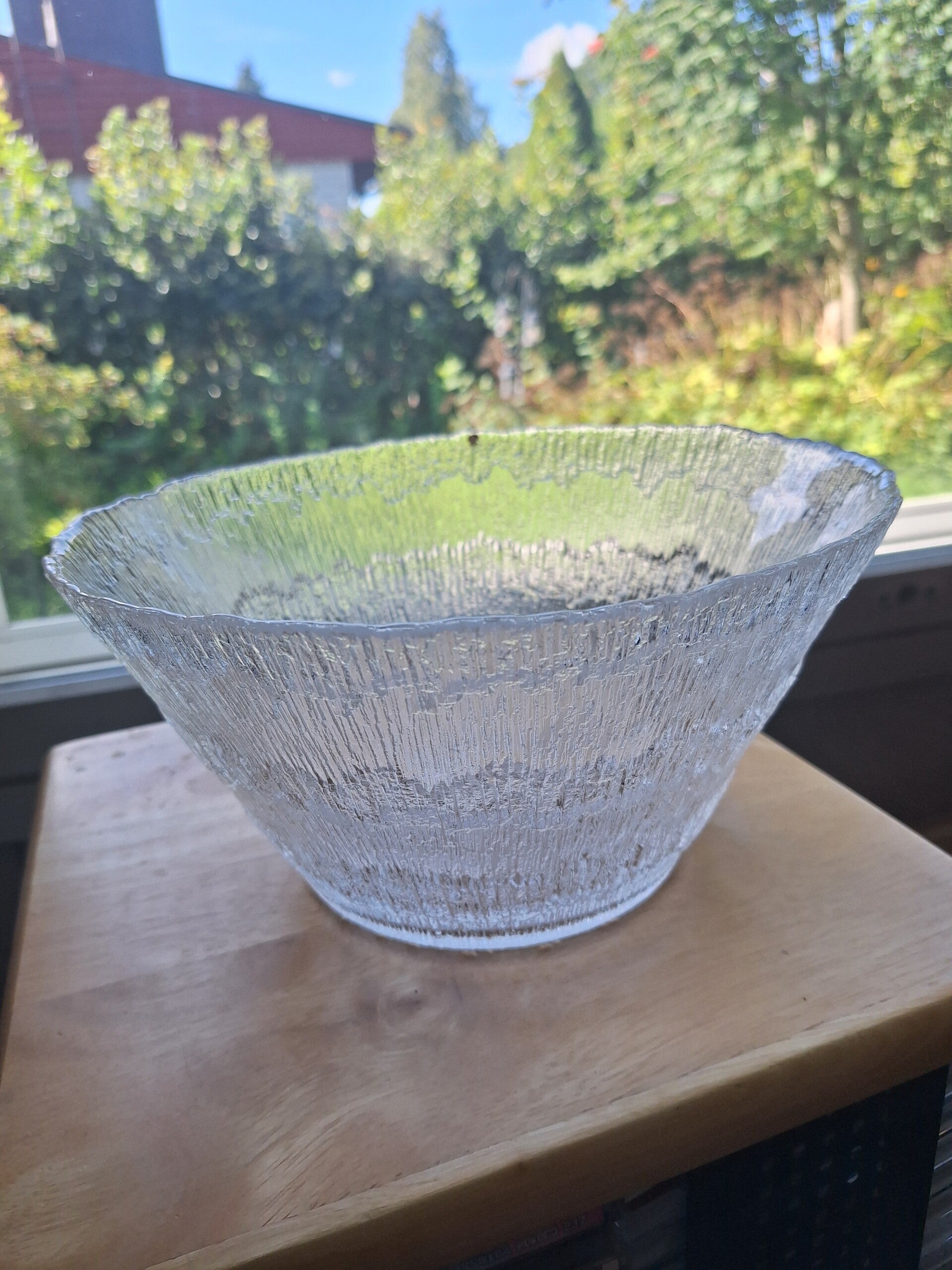 Iittalan solaris kirkas lasikulho 24cm.