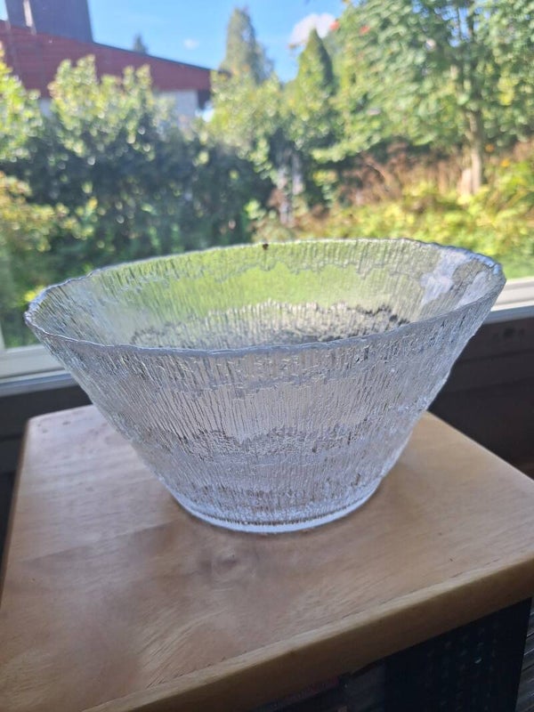 Iittalan solaris kirkas lasikulho 24cm.