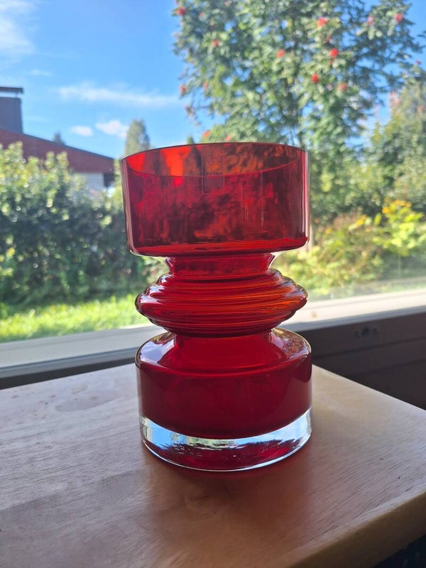 Riihimäen lasi, punainen tiimalasi, Nanny still