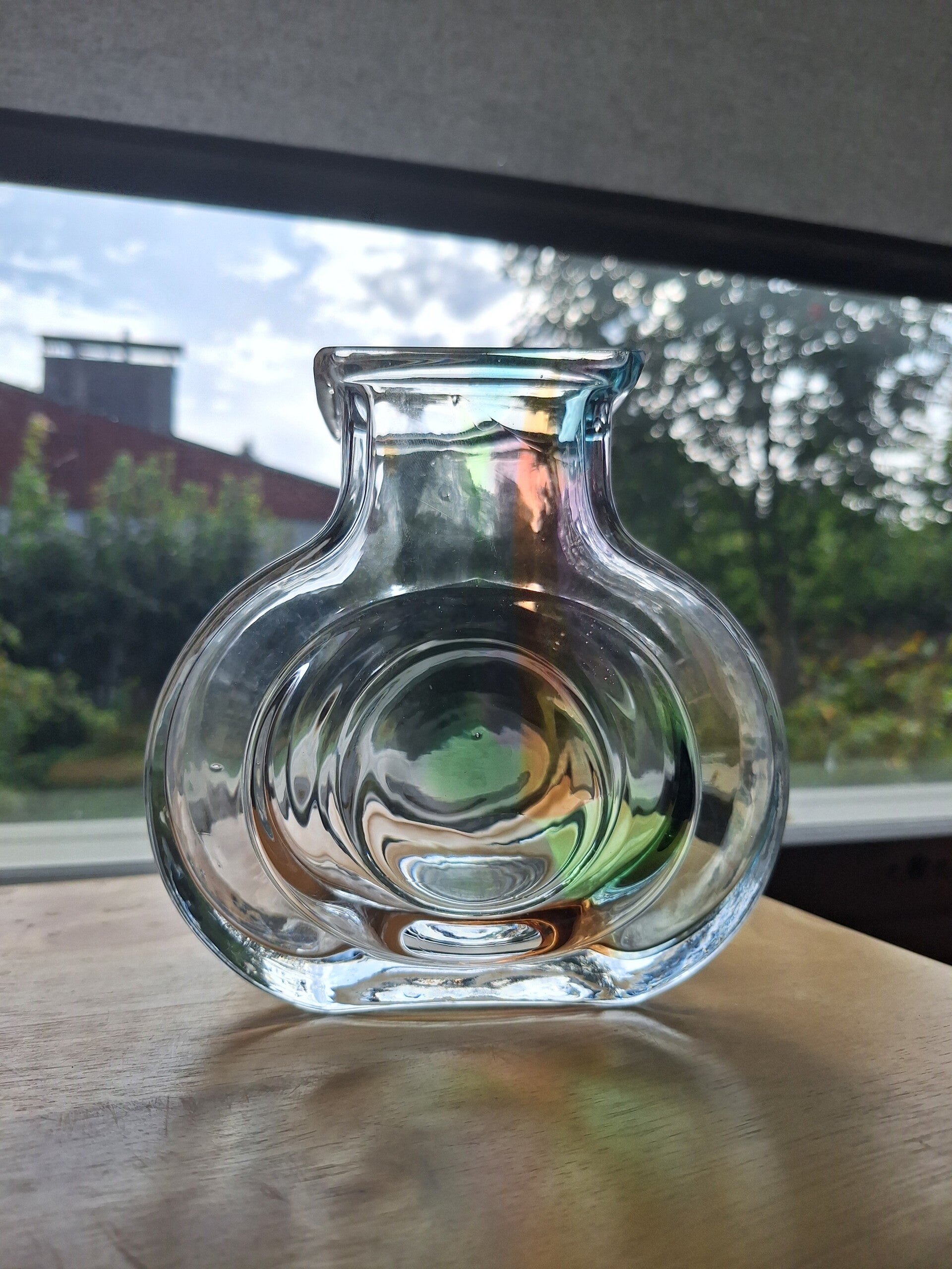 Riihimäen lasi, Borabora maljakko, (isompi koko 15,5cm) Helena Tynell