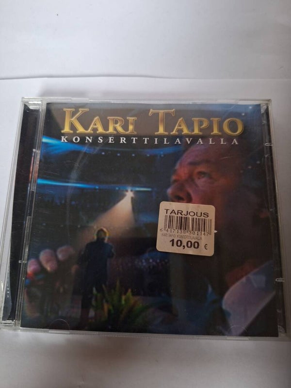 Kari Tapio, konserttilavalla, 2 CD