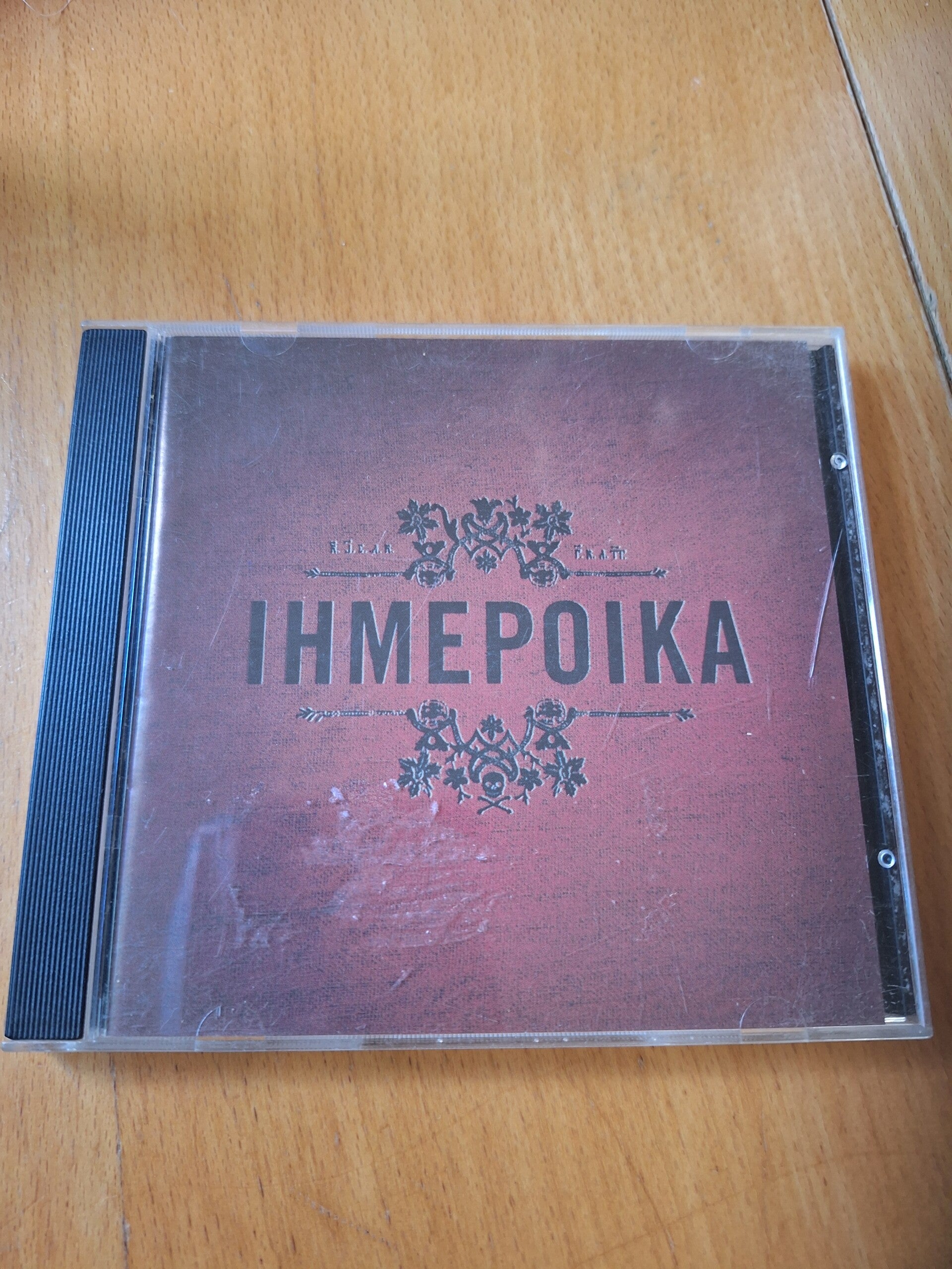 Ihmepoika, 2002. CD