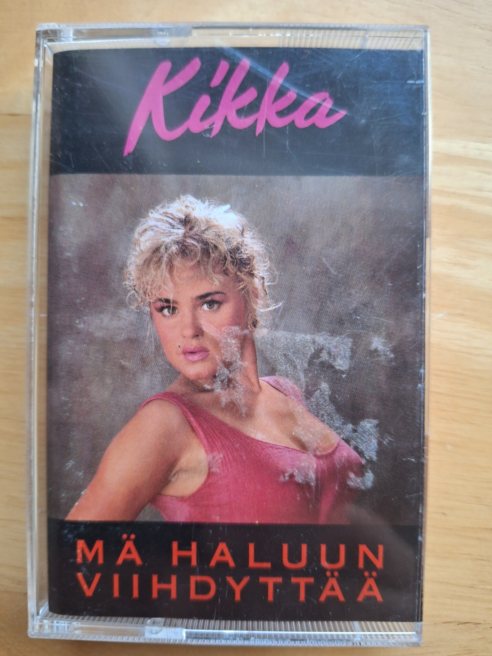 Kikka - Mä haluun viihdyttää. 1989. Kasetti