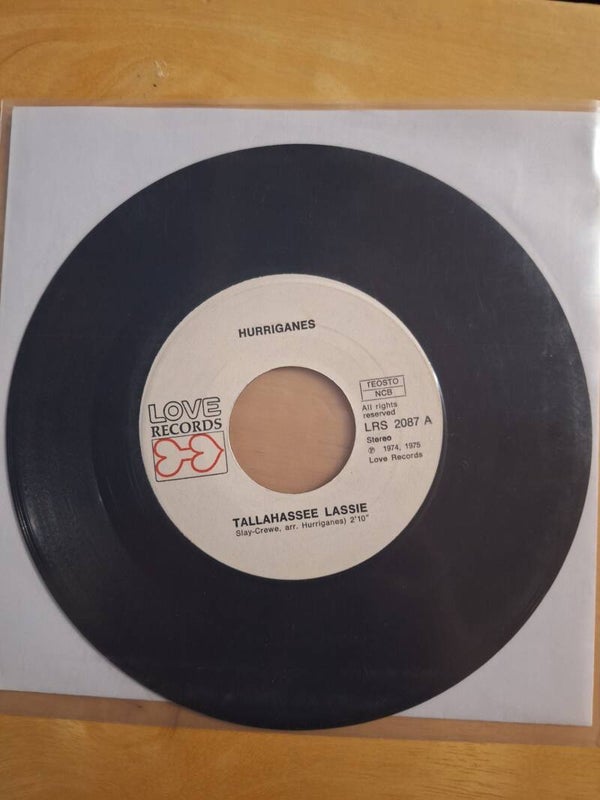 Hurriganes - Tallahassee lassie/ It ain't what you do. 1974/1975. ( vg+)