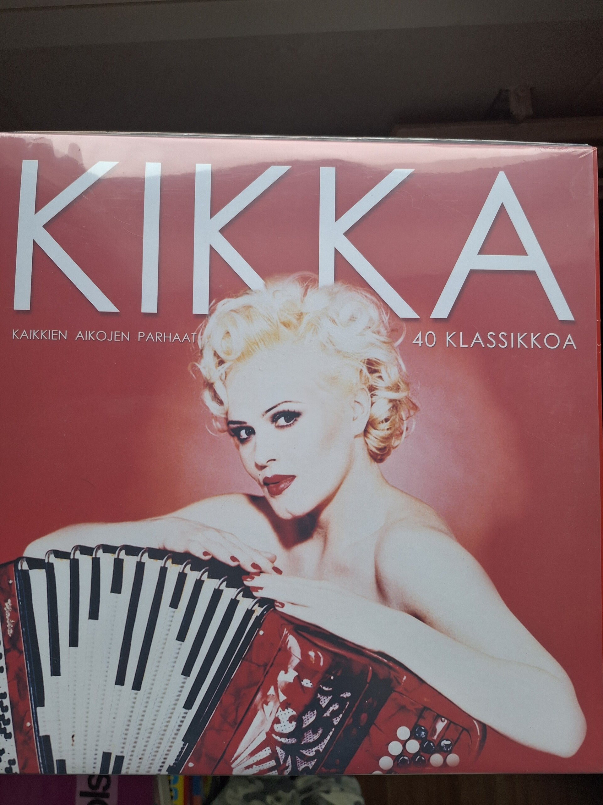 Kikka - Kaikkien aikojen parhaat 40 klassikkoa 3xvinyyli. 2021. UUSI. 158/240