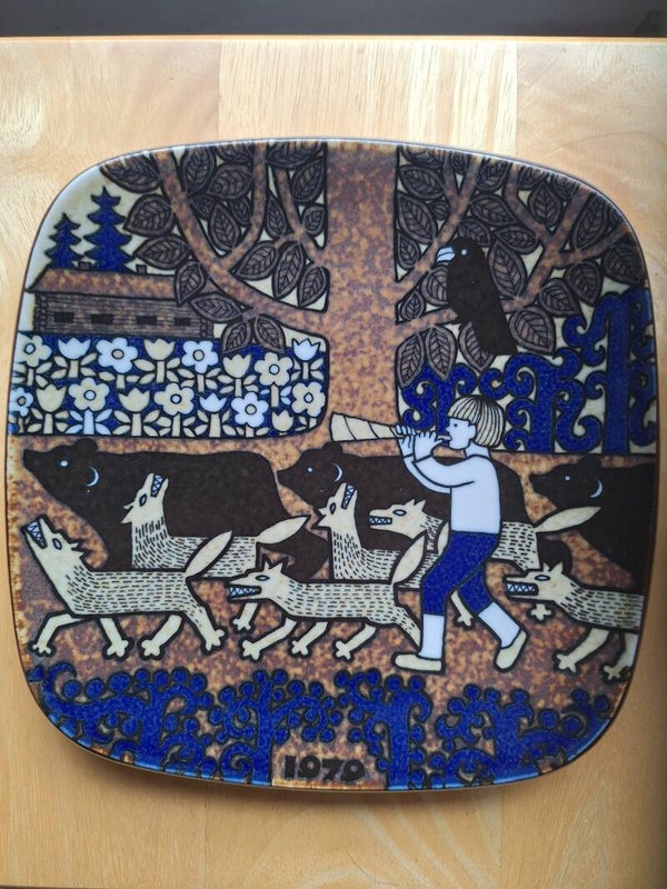 Arabia kalevala vuosilautanen 1979.
