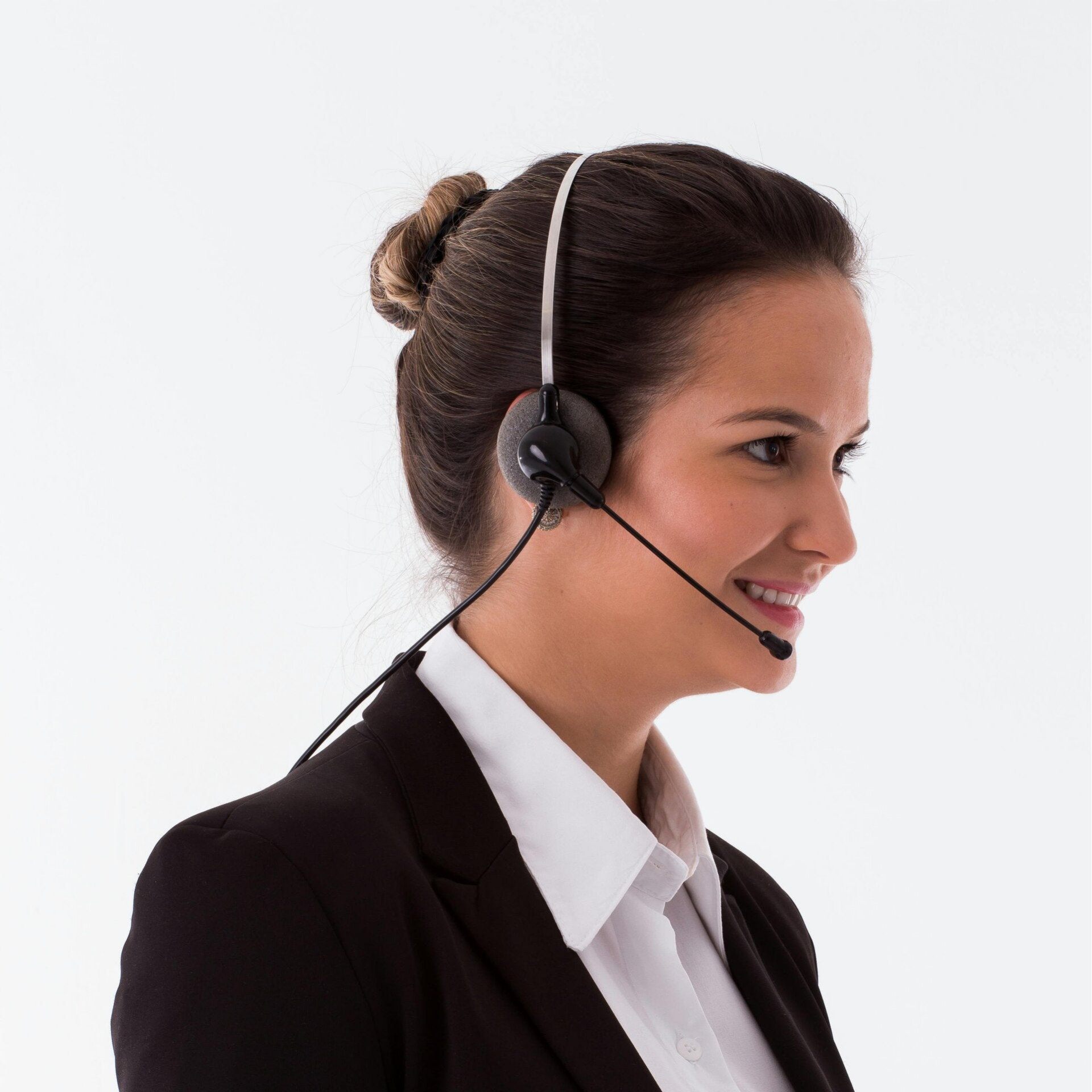 Safety Solutions Alberta | Success Safety Solutions | Image of a call centre women 