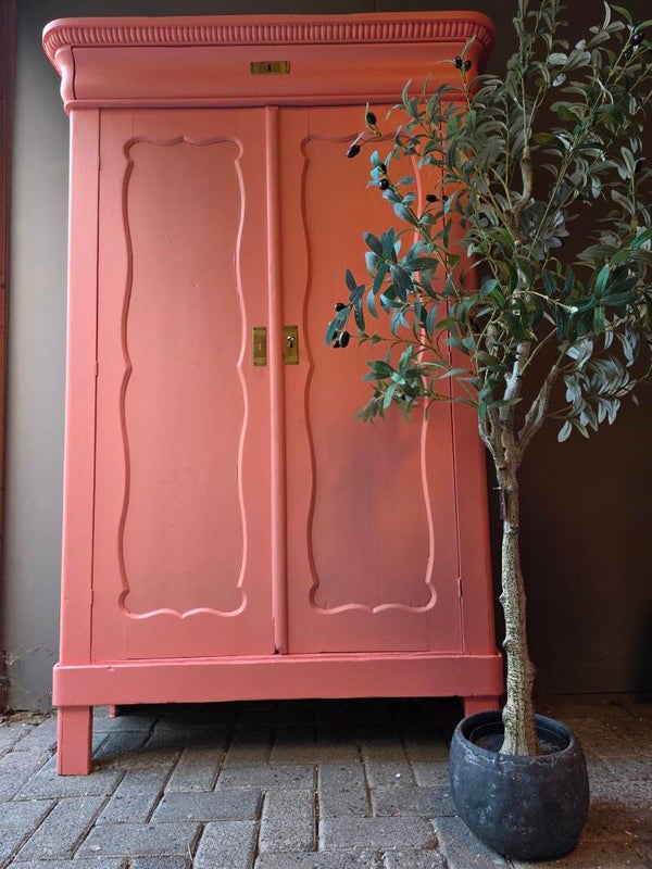 Roze biedermeier meidenkast kledingkast