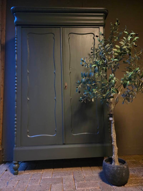 Groene biedermeier meidenkast kledingkast