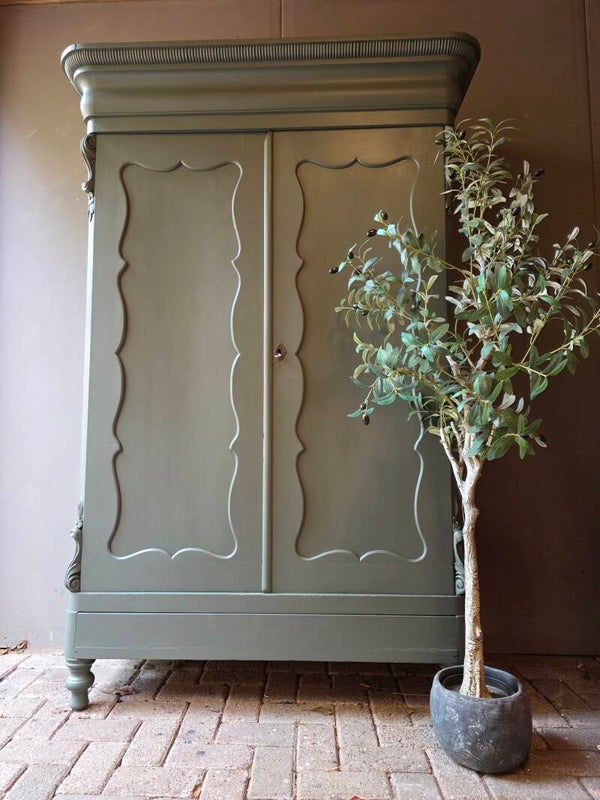 Groene biedermeier meidenkast linnenkast